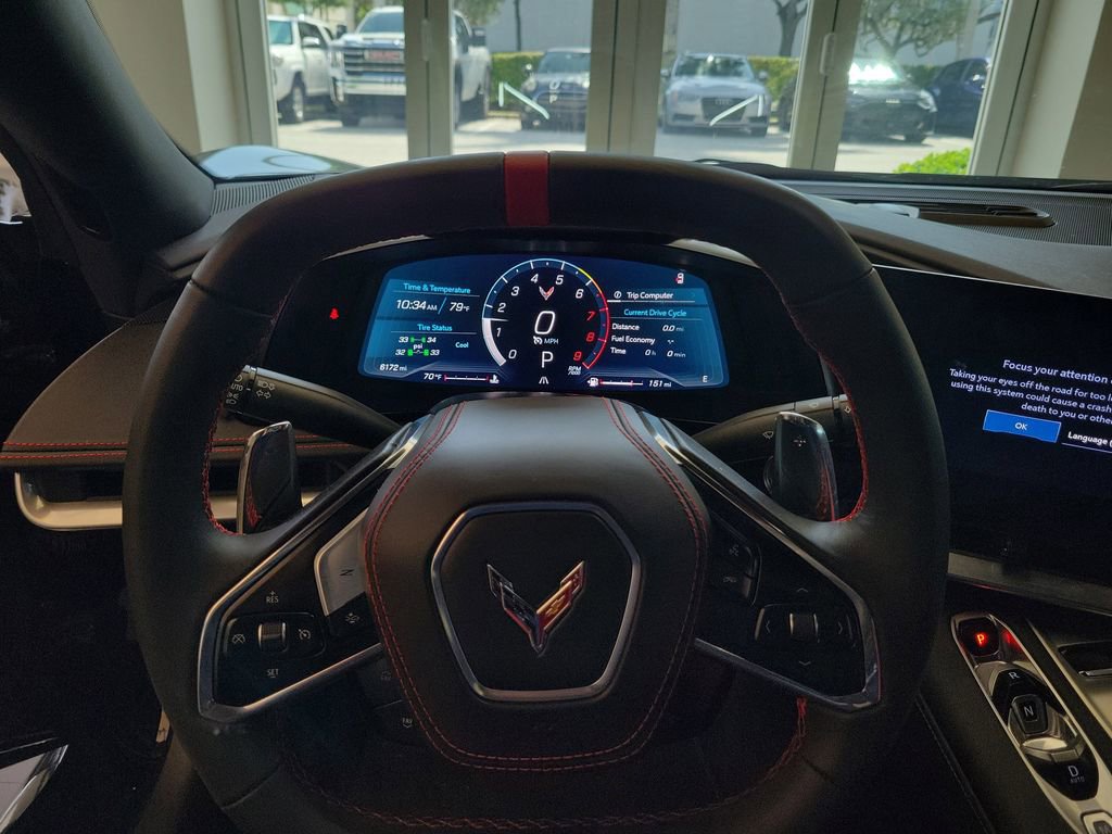 Used 2025 Chevrolet Corvette Z06 RWD image 8