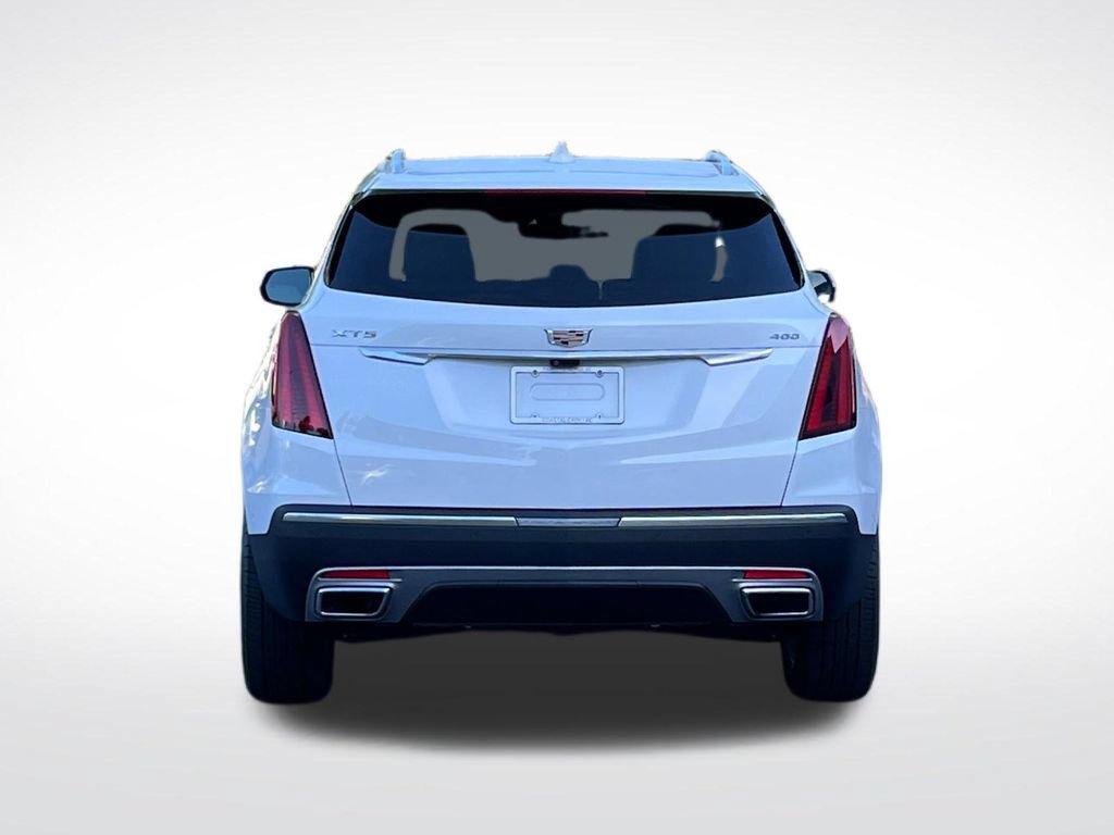 Used 2024 Cadillac XT5 Premium Luxury w/ Technology Package FWD image 6