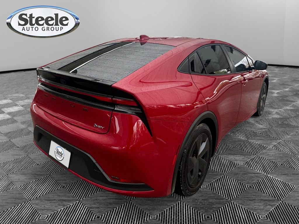 Used 2023 Toyota Prius LE image 5