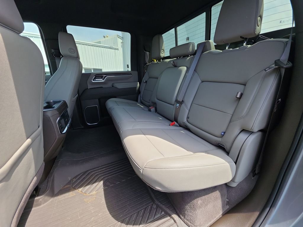 Used 2025 Chevrolet Silverado 2500 LTZ w/ LTZ Plus Package AWD/4WD image 22