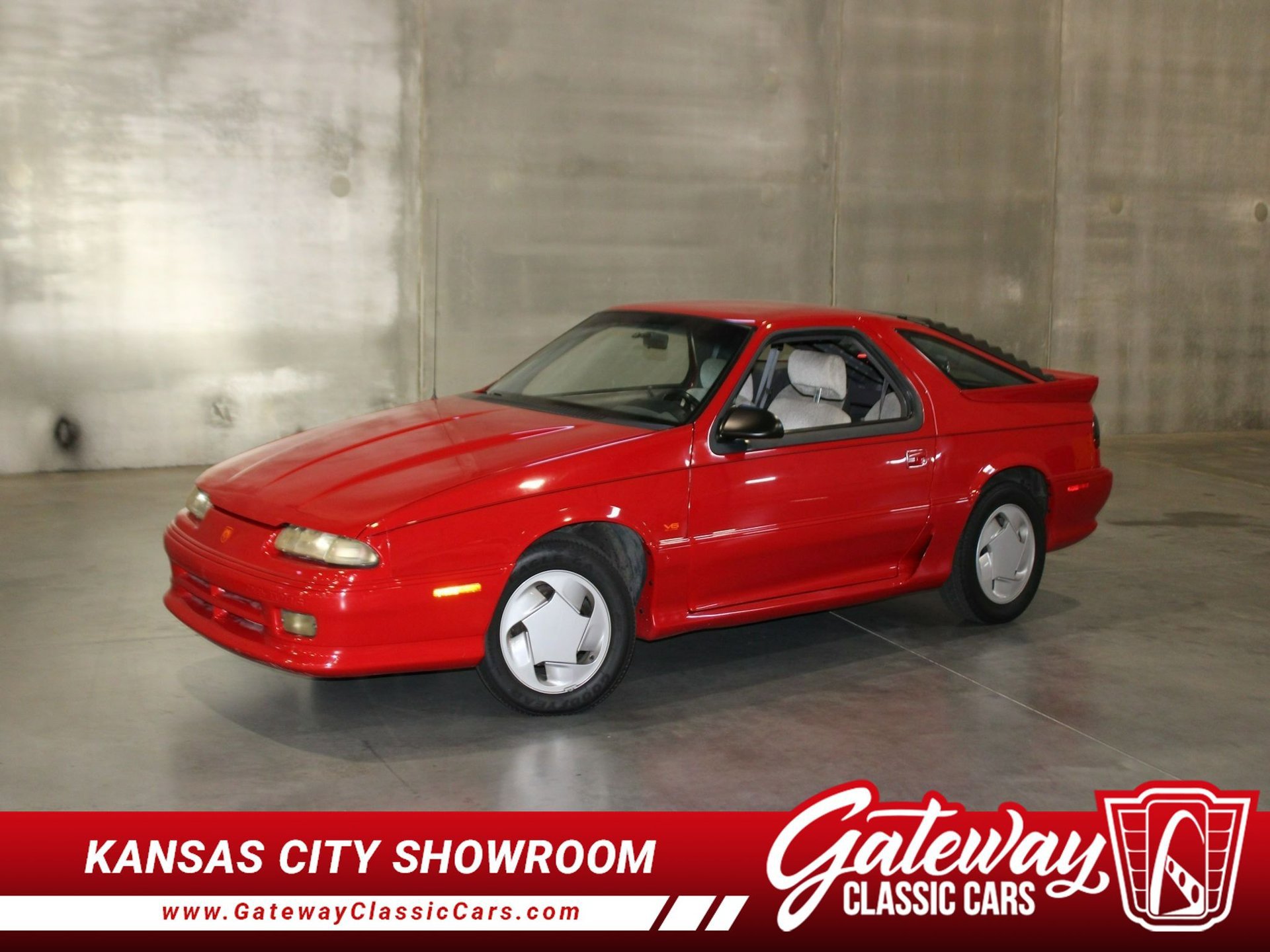 Used 1993 Dodge Daytona ES image 1