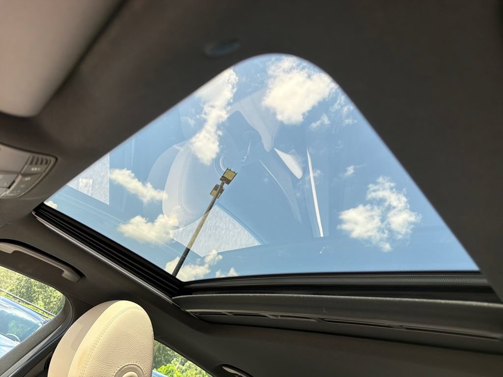 Used 2018 Mercedes-Benz E 300 image 32