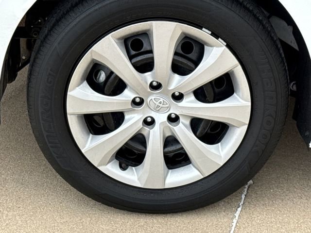 Used 2024 Toyota Corolla LE image 9