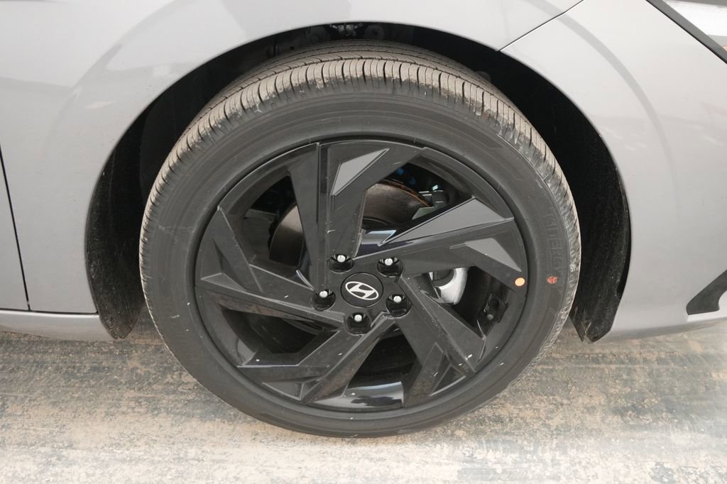 New 2026 Hyundai Elantra SEL Sport image 11