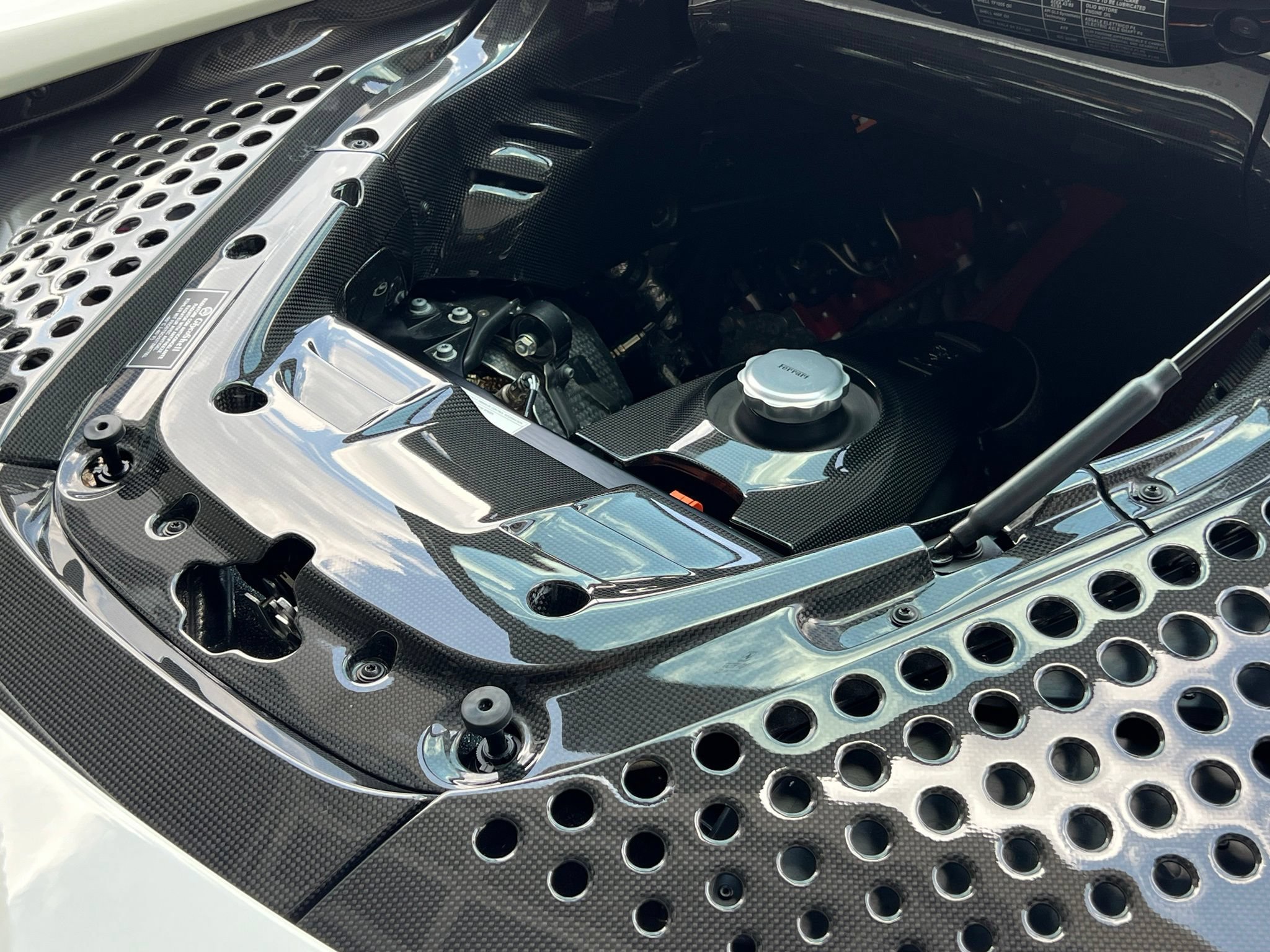 Used 2023 Ferrari SF90 Spider AWD/4WD image 49