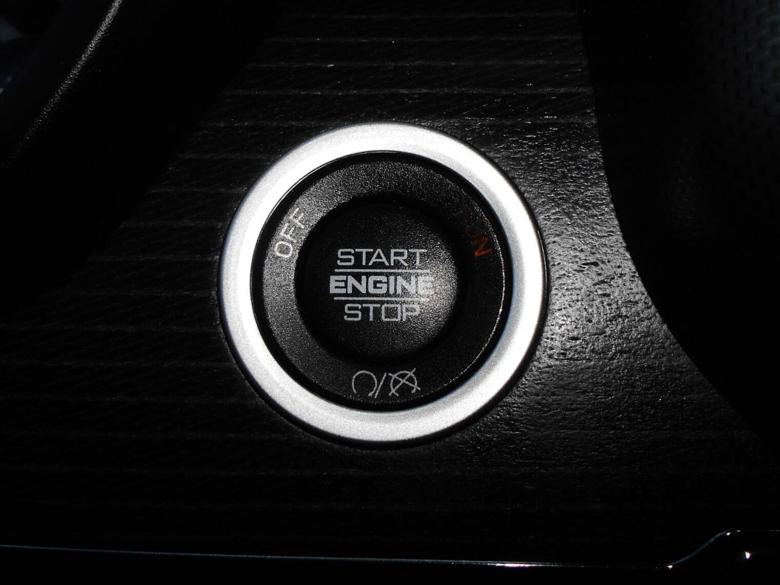 Used 2022 RAM 3500 Limited AWD/4WD image 18