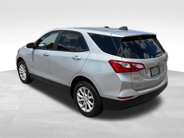 Used 2021 Chevrolet Equinox LS w/ LS Convenience Package AWD/4WD image 27