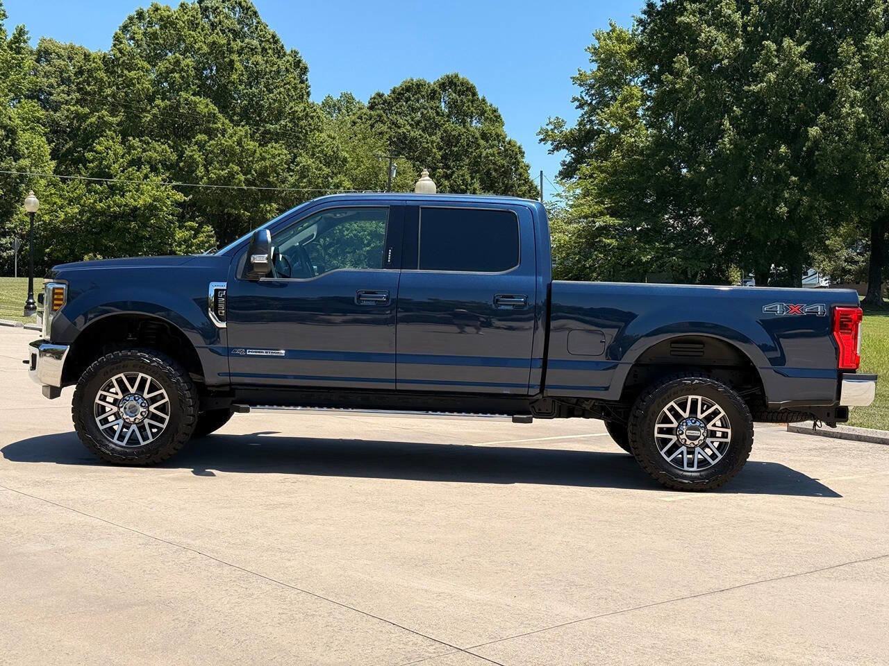 Used 2019 Ford F250 Lariat AWD/4WD image 8