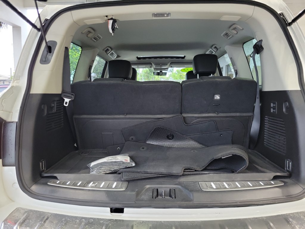 Used 2022 INFINITI QX80 Premium Select w/ All-Season Package RWD image 10