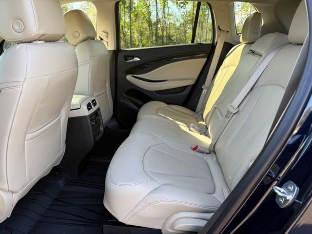 Used 2020 Buick Envision Essence image 7
