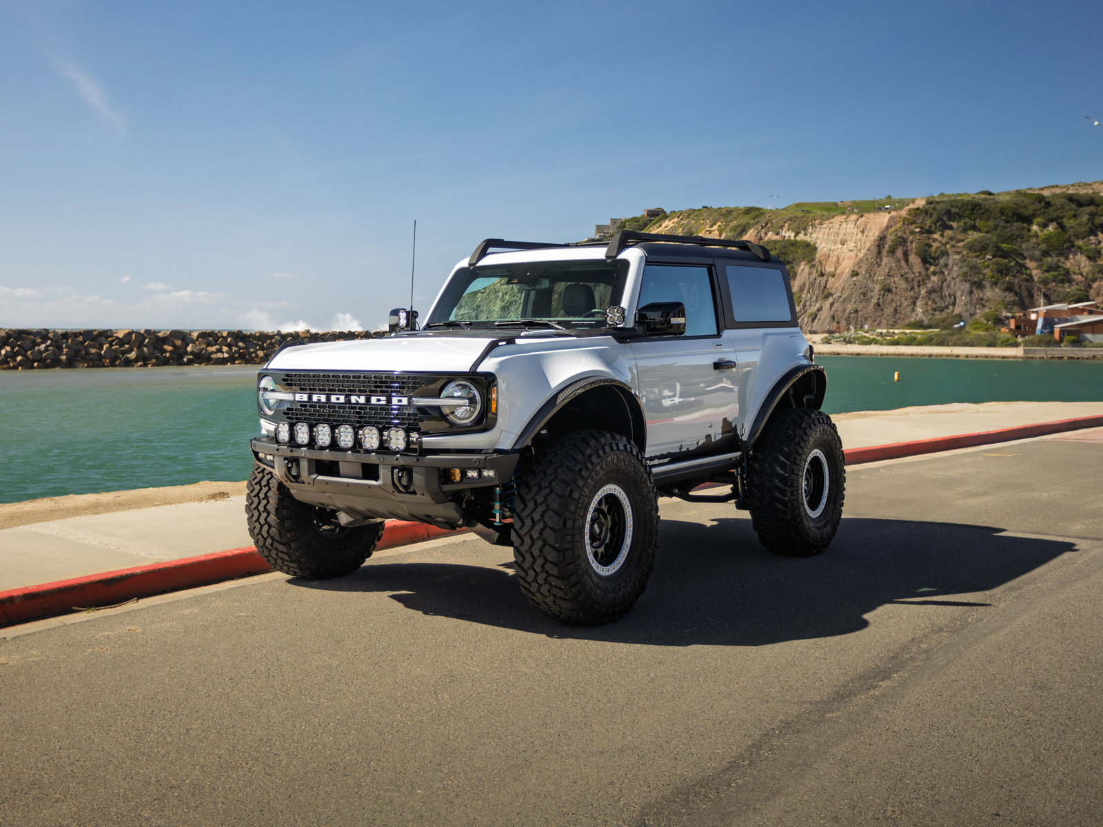 Used 2023 Ford Bronco Badlands w/ Sasquatch Package image 1