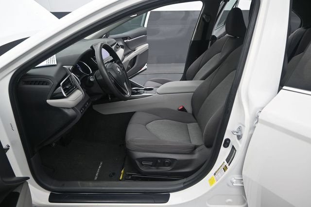 Used 2022 Toyota Camry LE FWD image 13