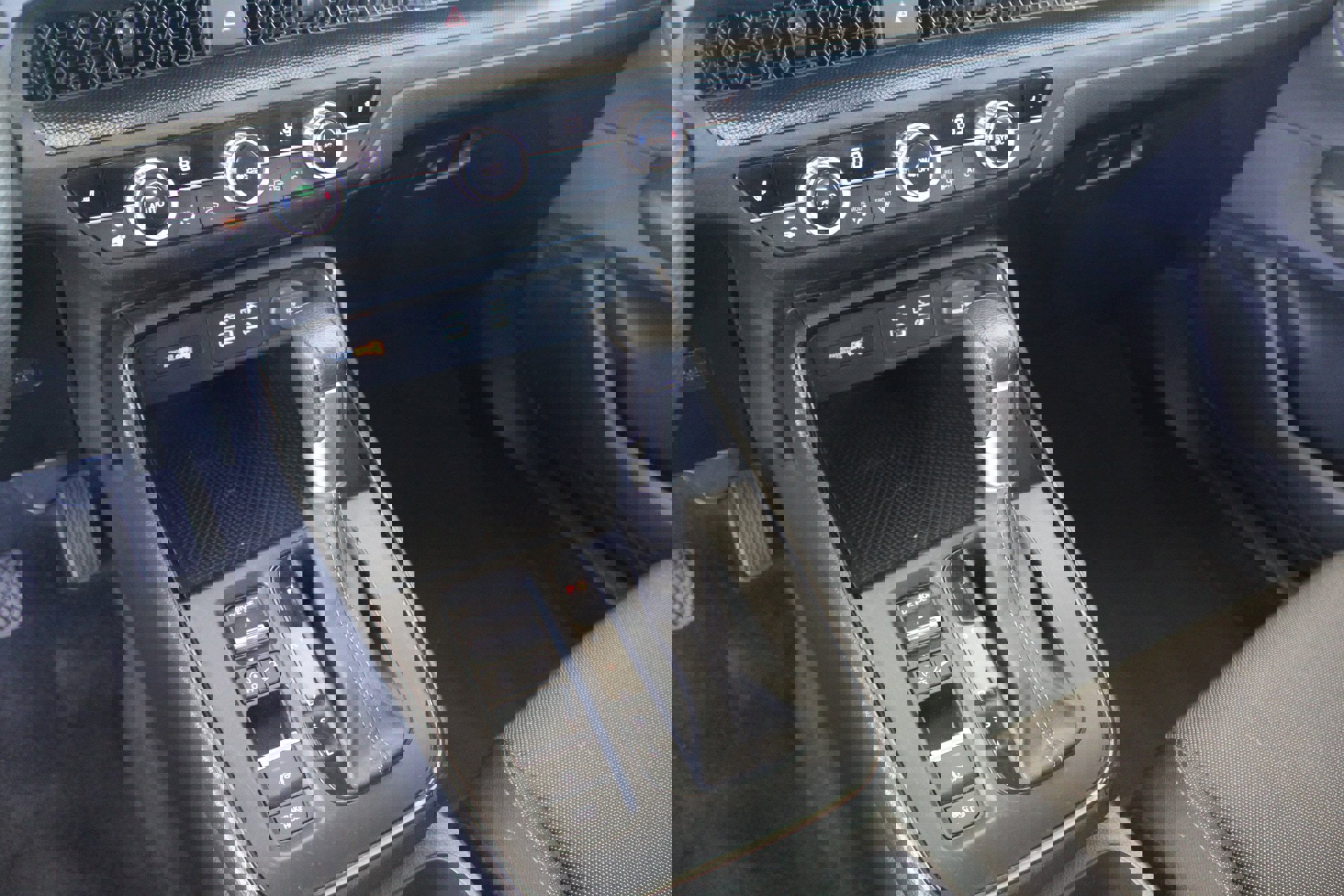 Used 2024 Honda CR-V EX image 32