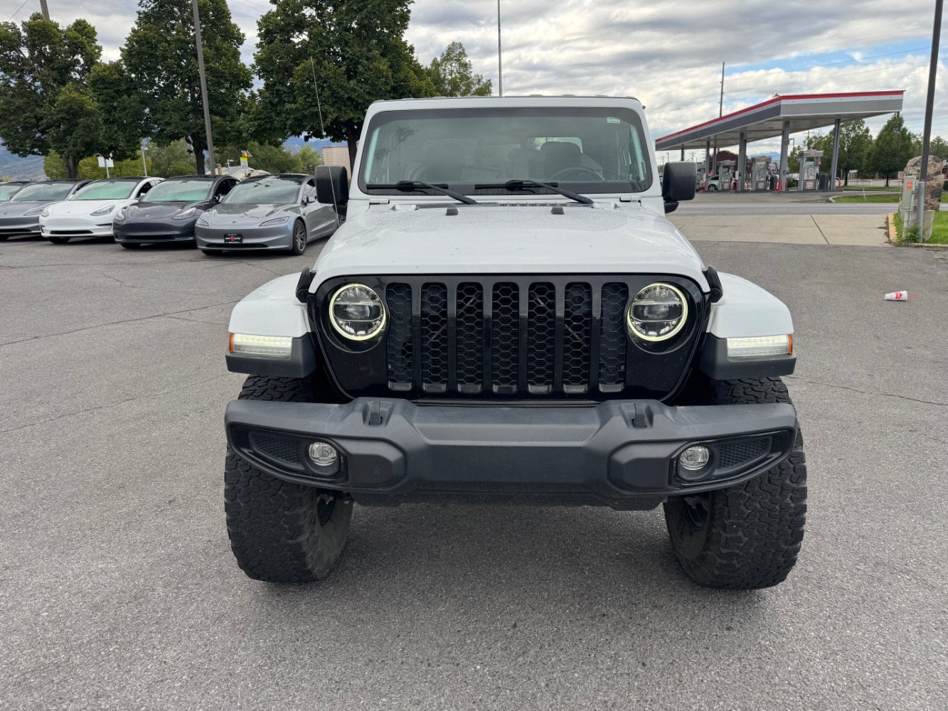 Used 2022 Jeep Gladiator Sport AWD/4WD image 8