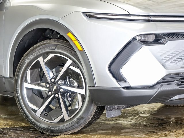 New 2026 Chevrolet Equinox EV LT image 4