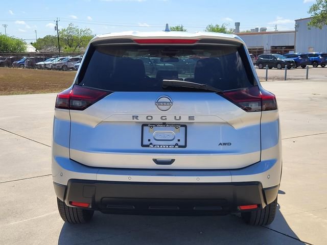 Used 2025 Nissan Rogue SV image 19
