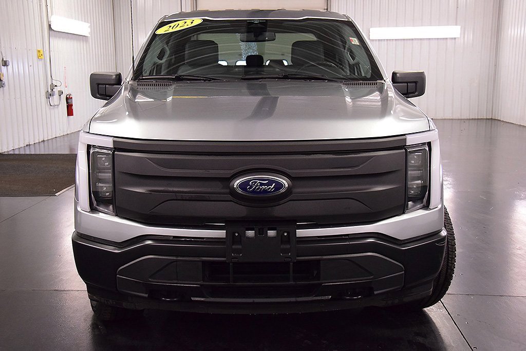 Used 2023 Ford F150 Lightning Pro image 2