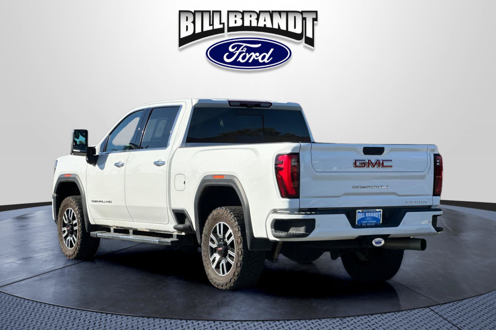 Used 2024 GMC Sierra 2500 Denali w/ Denali Reserve Package AWD/4WD image 5