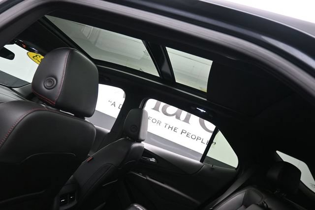 Used 2023 Chevrolet Equinox RS w/ RS Leather Package FWD image 33