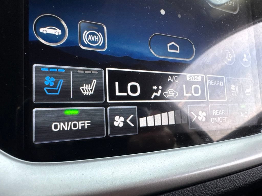 Used 2023 Subaru Ascent Touring AWD/4WD image 24
