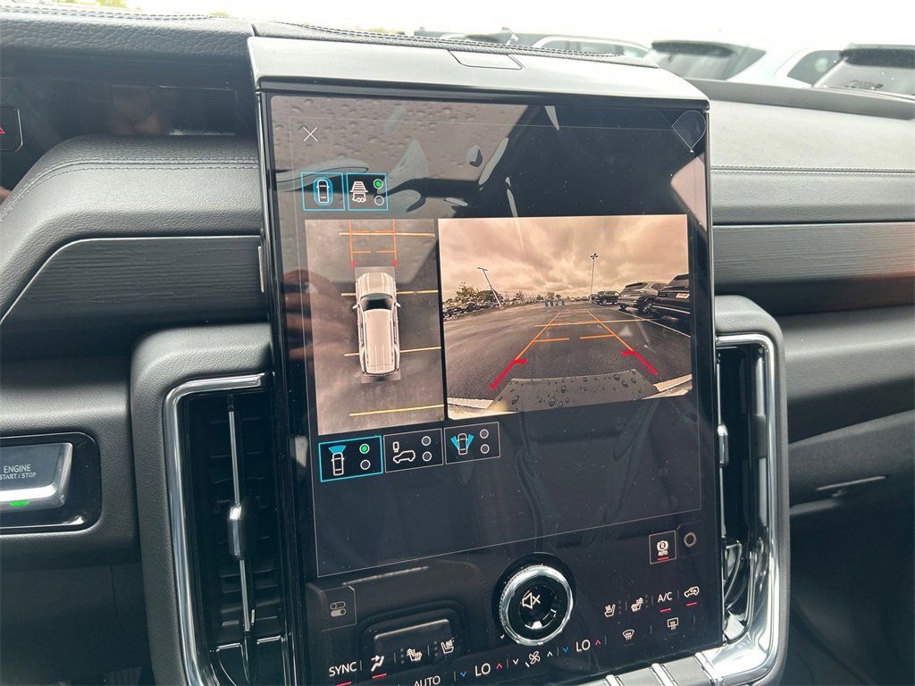 New 2026 GMC Yukon Denali w/ Sun & Power Step Package image 24