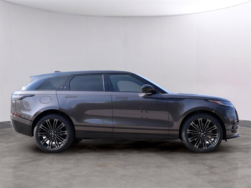 New 2026 Land Rover Range Rover Velar Dynamic SE image 4