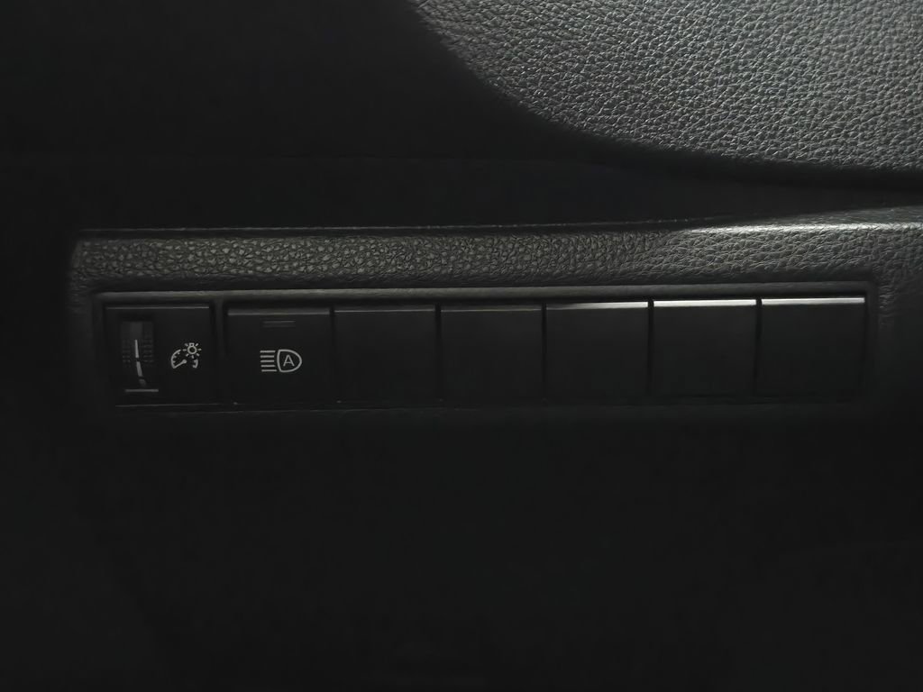 Used 2021 Toyota Corolla SE FWD image 21