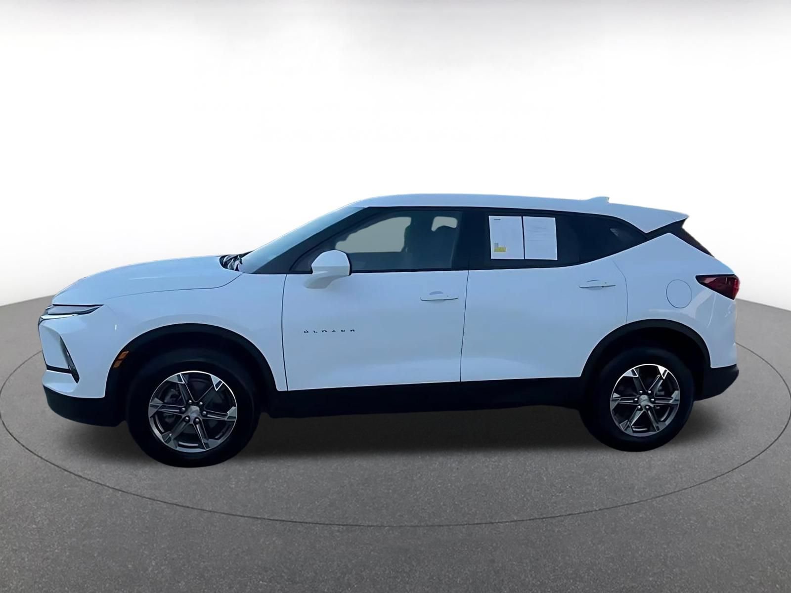 Used 2026 Chevrolet Blazer LT FWD image 8