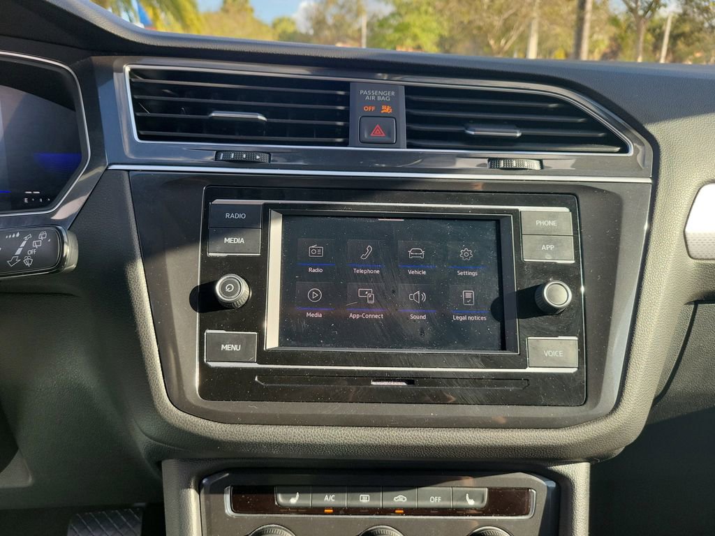 Used 2024 Volkswagen Tiguan S image 21