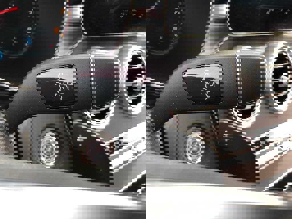 Certified 2021 Mercedes-Benz C 300 4MATIC Sedan w/ Premium Package image 23