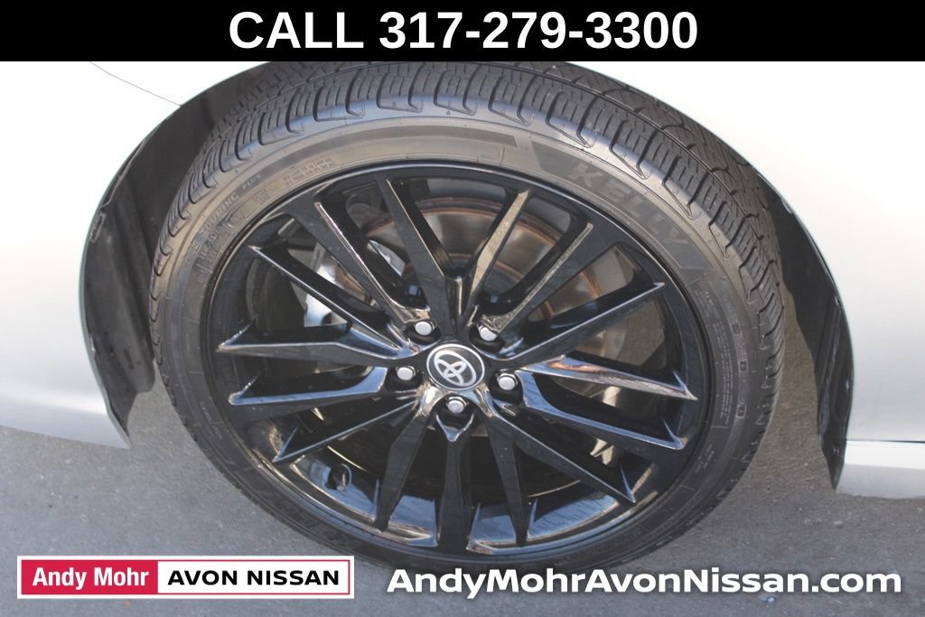 Used 2024 Toyota Camry XSE FWD image 11