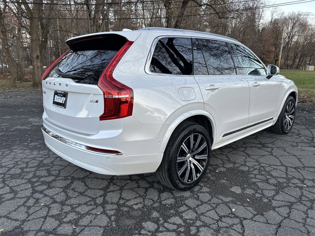 Certified 2024 Volvo XC90 B5 Plus w/ Protection Package Premier image 8
