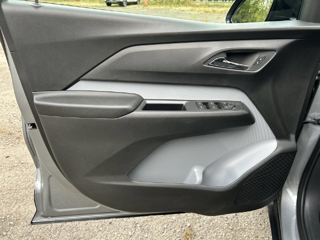 New 2027 Chevrolet Bolt RS w/ Technology Package FWD image 21