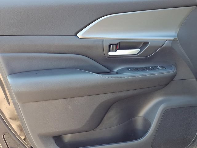 Used 2026 Toyota Grand Highlander AWD image 15