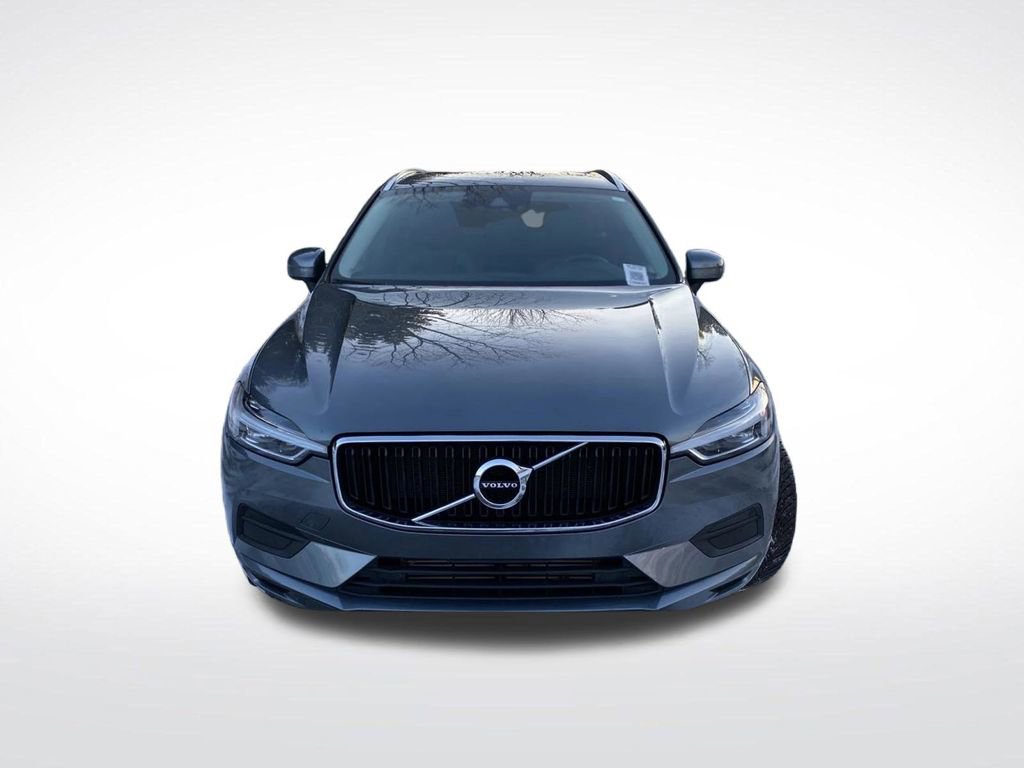 Used 2019 Volvo XC60 T5 Momentum w/ Premium Package image 14