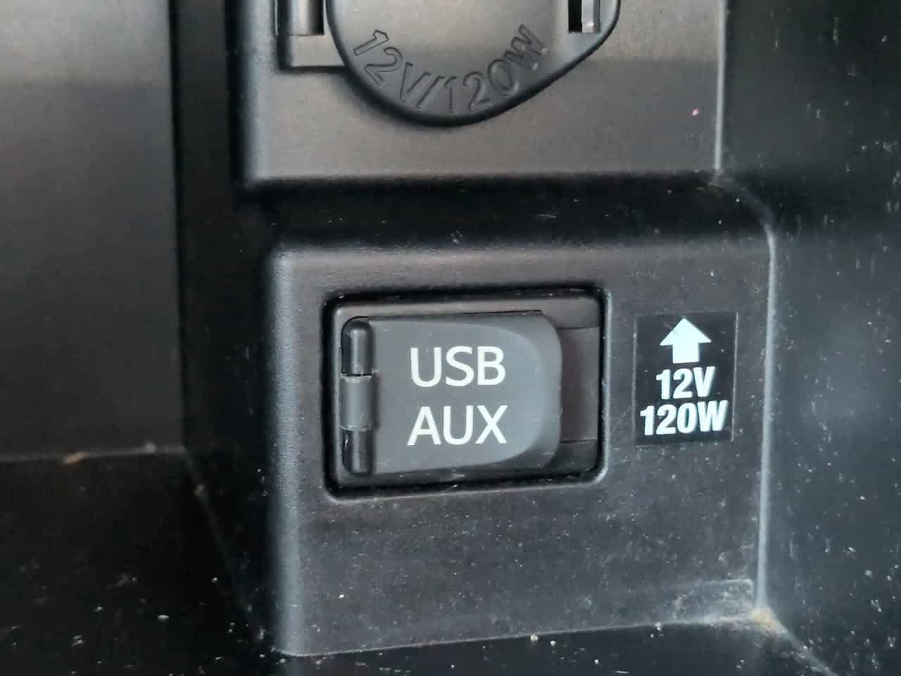 Used 2013 Toyota Camry XLE FWD image 19