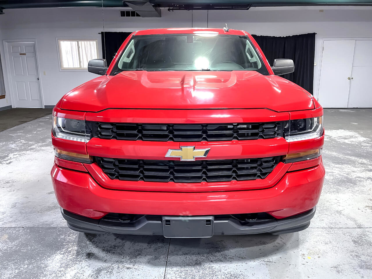 Used 2016 Chevrolet Silverado 1500 Custom w/ Custom Convenience Package image 3