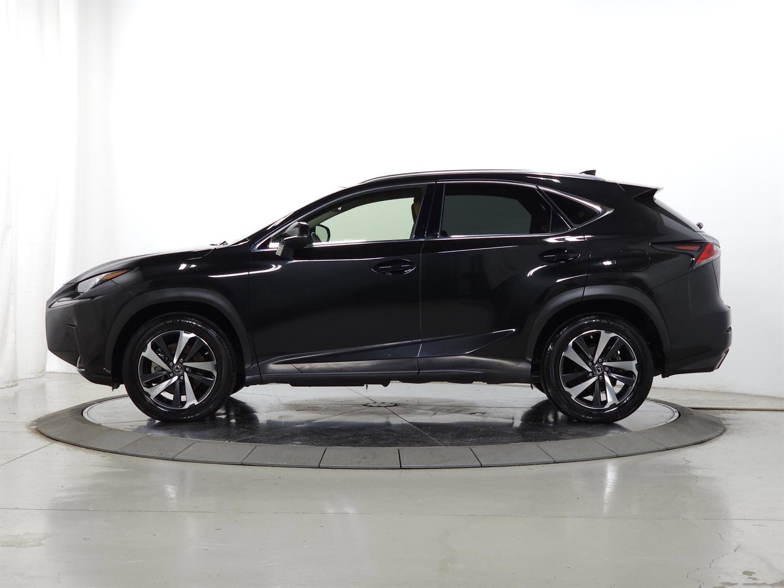 Certified 2021 Lexus NX 300 AWD w/ Premium Package image 4