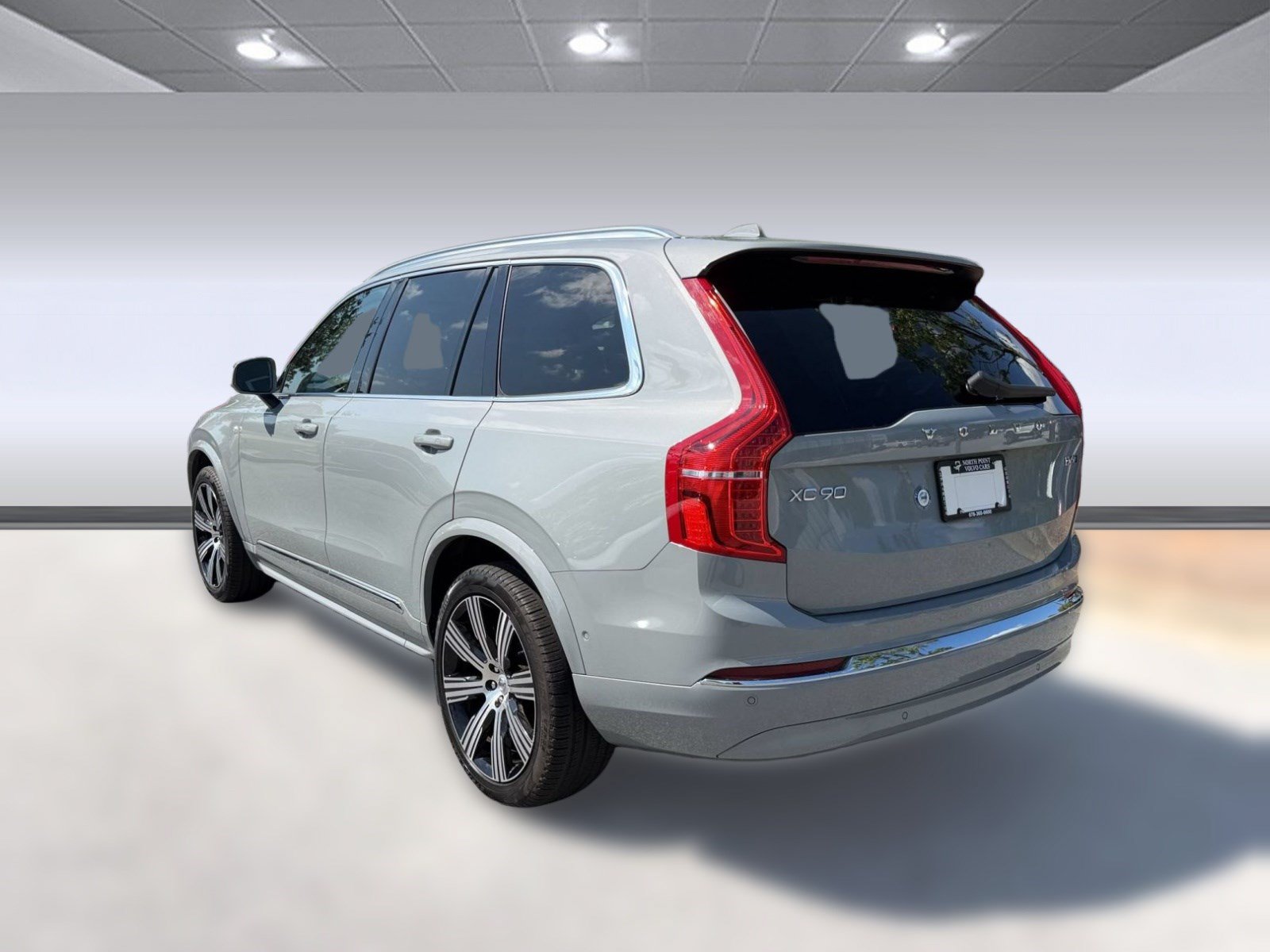 Certified 2024 Volvo XC90 B6 Ultimate AWD/4WD image 3