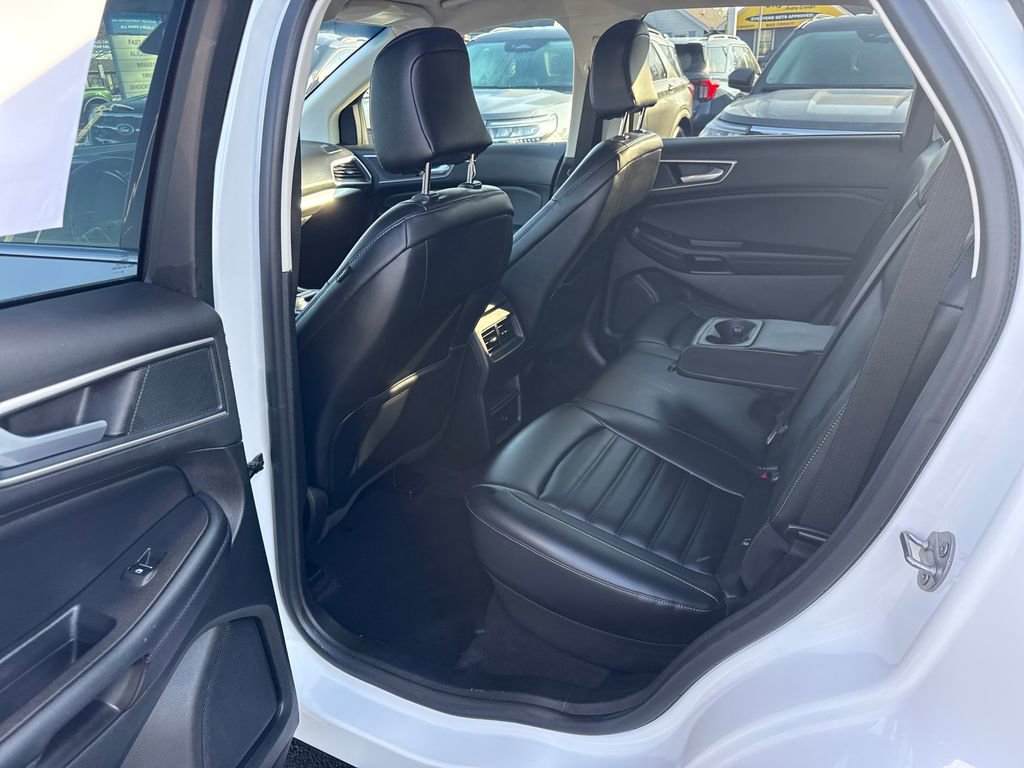 Used 2024 Ford Edge SEL image 13