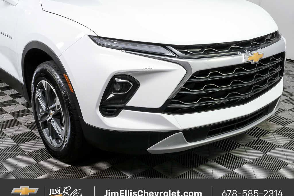 Certified 2025 Chevrolet Blazer LT FWD image 34