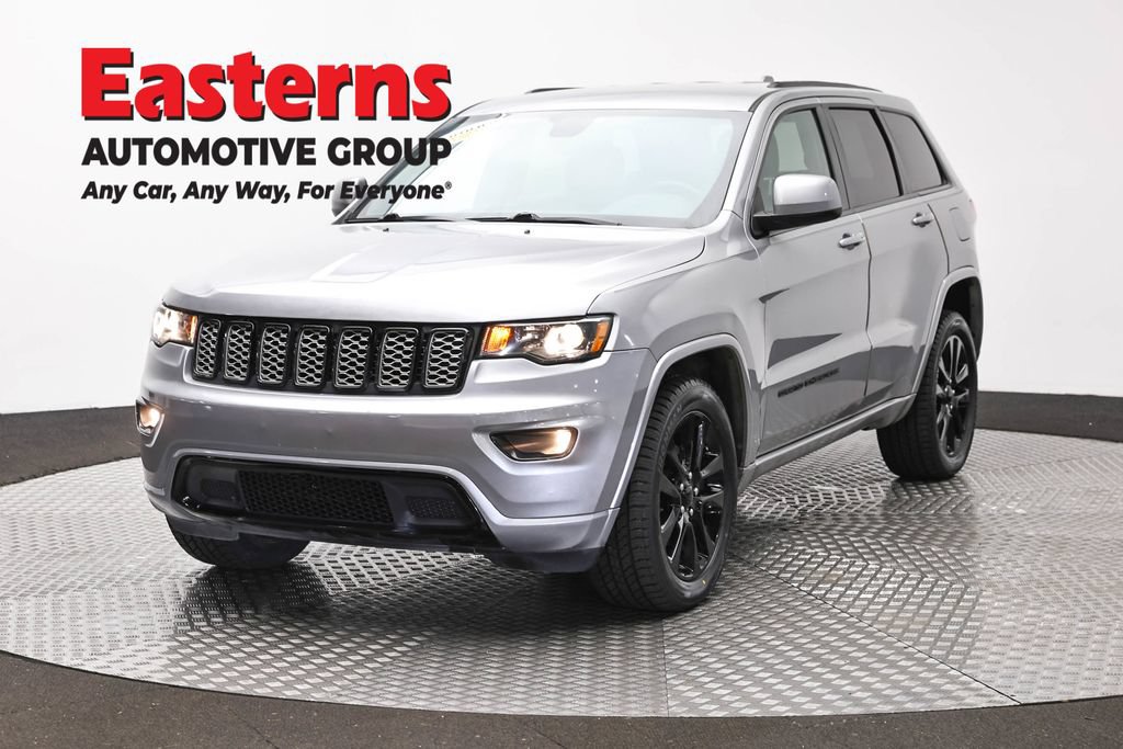 Used 2017 Jeep Grand Cherokee Altitude
