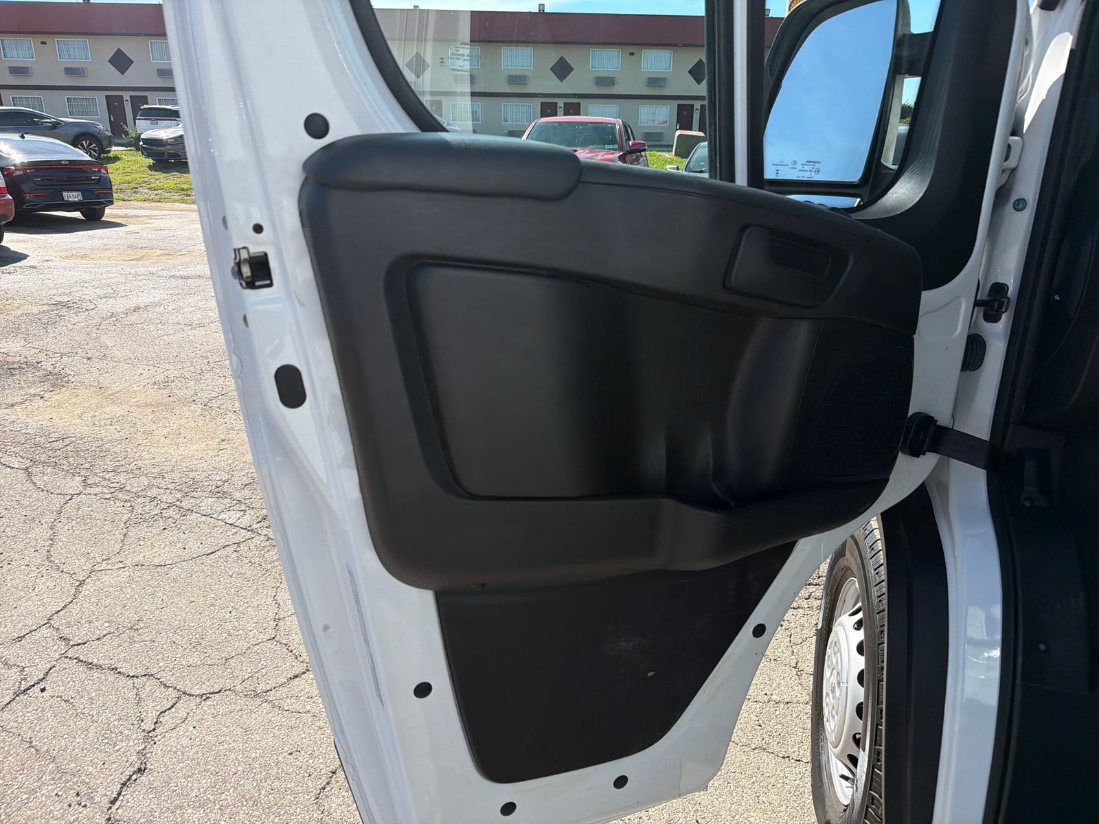 Used 2024 RAM ProMaster 2500 w/ Cold Weather Group FWD image 12