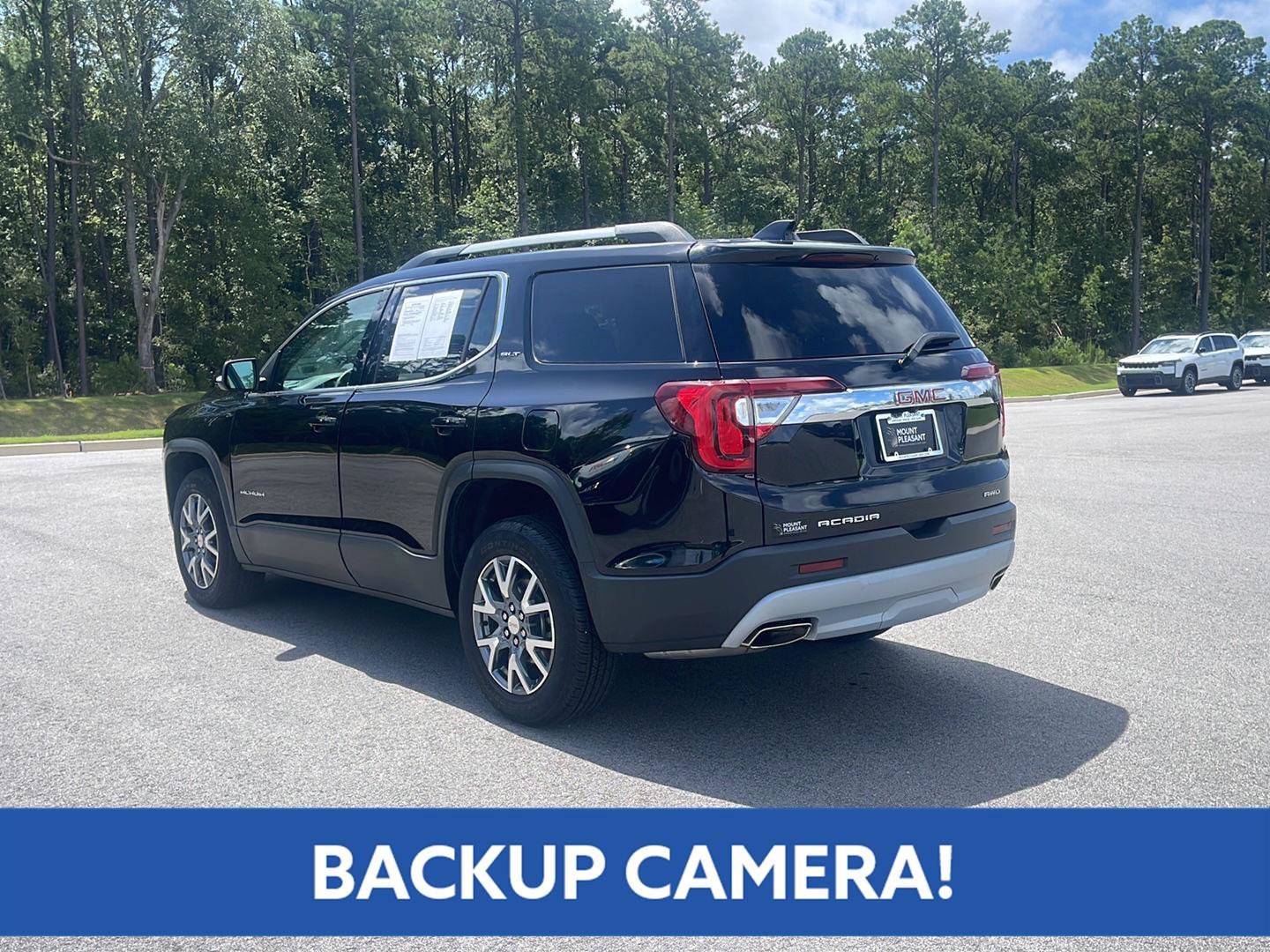 Used 2023 GMC Acadia SLT AWD/4WD image 6