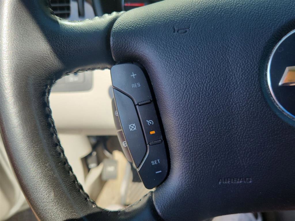 Used 2013 Chevrolet Impala LTZ FWD image 13