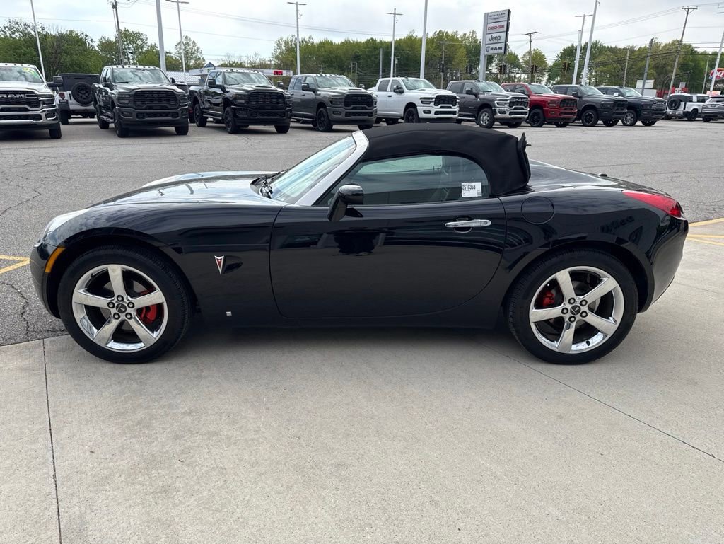 Used 2007 Pontiac Solstice Convertible w/ Premium Package RWD image 8
