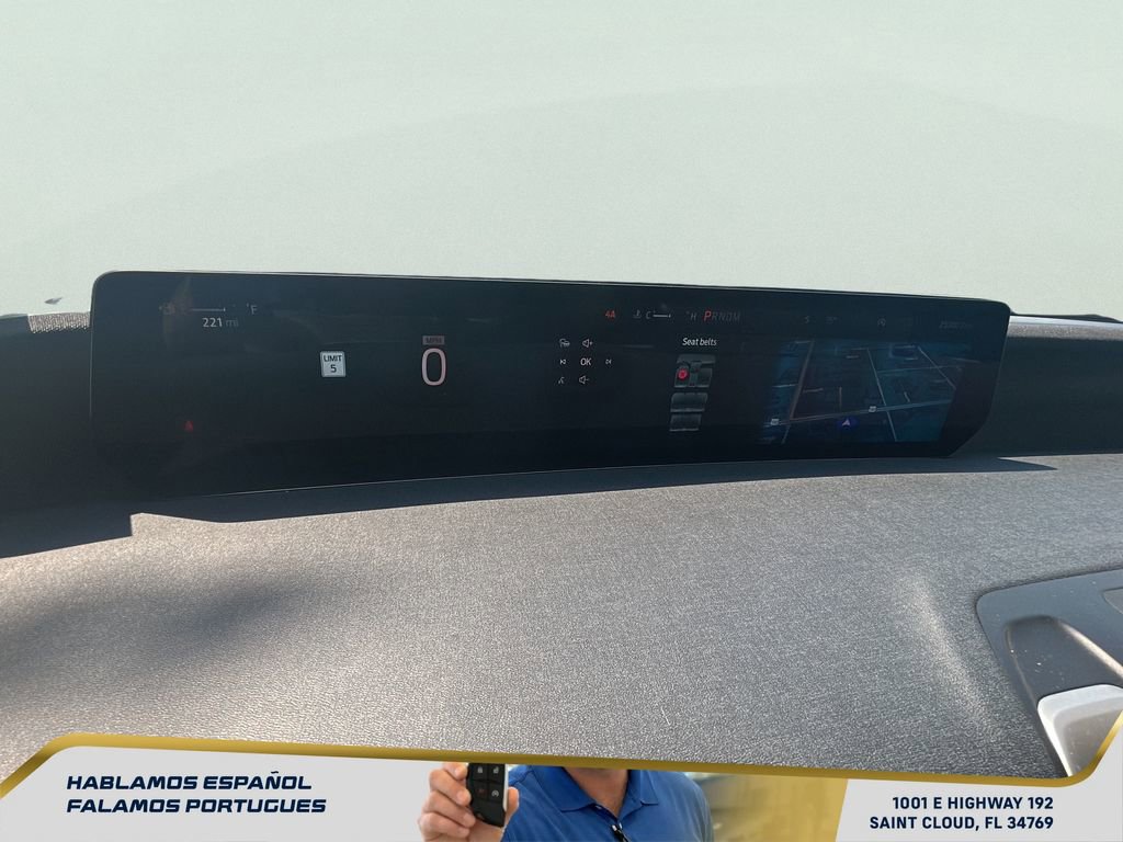 Used 2025 Ford Expedition Active image 19