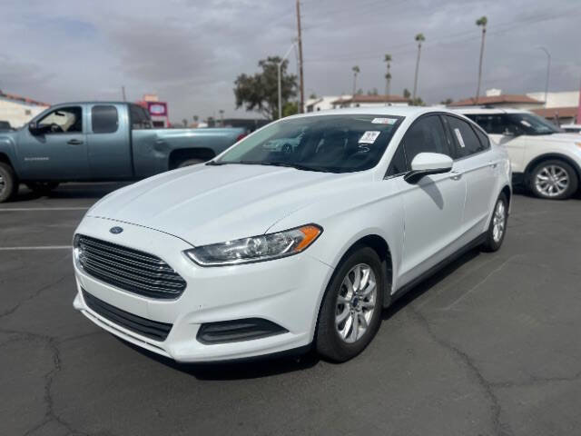 Used 2015 Ford Fusion S image 7