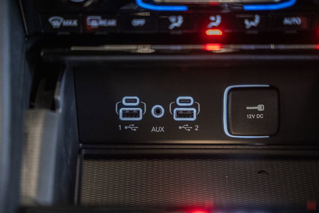 New 2025 Jeep Grand Cherokee Laredo X w/ Luxury Tech Group I image 23