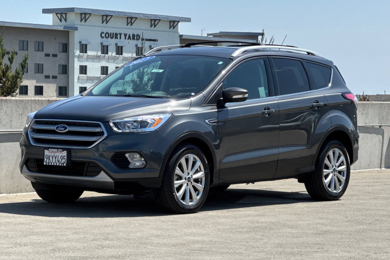 Used 2017 Ford Escape Titanium AWD/4WD image 8